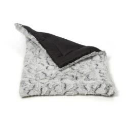 Wallace & Jones Gepolsterte Plüsch Wendedecke Snow L -Tierbedarf Geschäft 204abe9b10f26ea677ae07ac8fc28ac10bd0a3e9 1345733 de DE 7eeb10de803f2c4c94050fdeb9fae0c31c2a52f5Ic0gGR