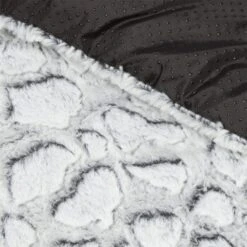 Wallace & Jones Gepolsterte Plüsch Wendedecke Snow L -Tierbedarf Geschäft 265180c1fa90291ea0ed01b48c012c7cb4c5c574 1345733 de DE 03448dfa1e99621cd34886a37f97f35624062fc3YApLsV